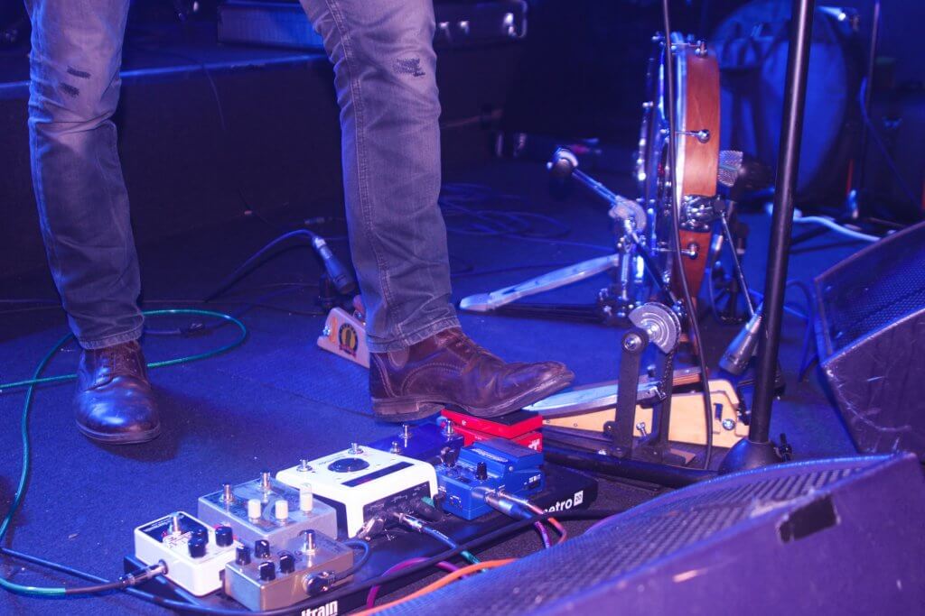 Oliver Richard - pedalboard, foot drums, live Krakatoa, Aberdeen, 2019